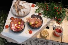 Julie RENAUT - SOUS NOS YEUX